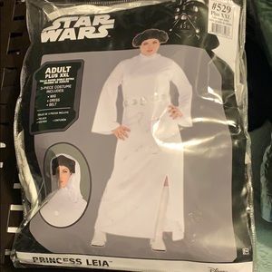 Princess Leia costume